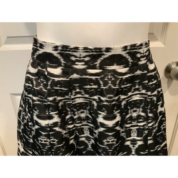 J. Crew Black & White Splatter Print Pleated Mini Skirt, Size size 2 (US) - Picture 2 of 7